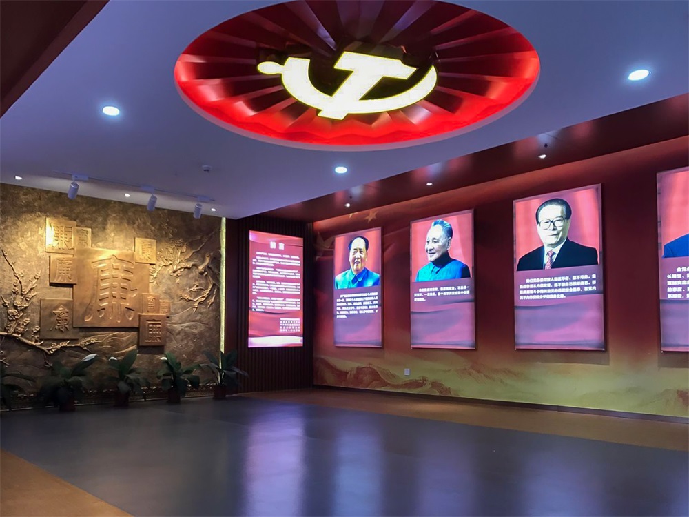 如何通過紅色展館設(shè)計(jì)展示黨的科技創(chuàng)新和科技發(fā)展成果？